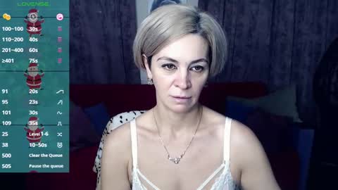Snapshot of blondemommy_77 chatting on 01/09/25, 08:11 Lola online show from 01/09/25, 08:11