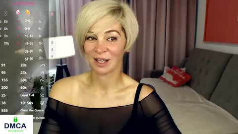 Lola online show from 07/11/26, 09:05