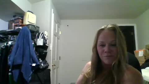 Snapshot of blondetoplease chatting on 06/24/26, 04:55 blondetoplease online show from 06/24/26, 04:55