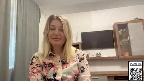 blondie_xoxoxo online show from 10/02/25, 06:53