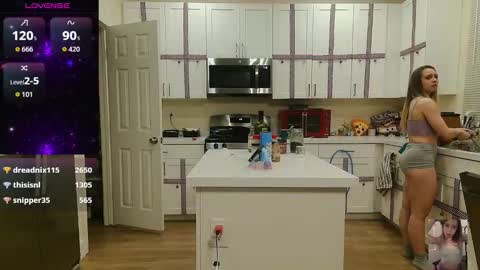 Bubbles online show from 12/04/25, 01:20