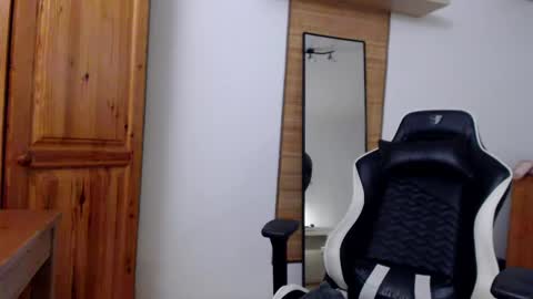 blondyelena online show from 03/06/25, 09:03