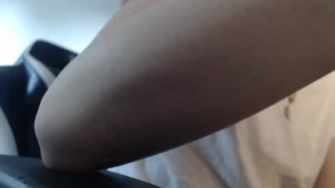 Snapshot of blondyelena chatting on 06/09/26, 05:30 blondyelena online show from 06/09/26, 05:30