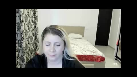 Snapshot of blondysarah chatting on 02/23/26, 02:36 blondysarah online show from 02/23/26, 02:36