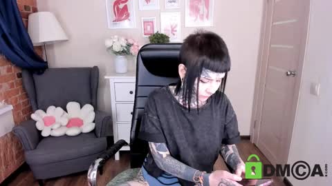 Mary online show from 04/08/26, 08:31