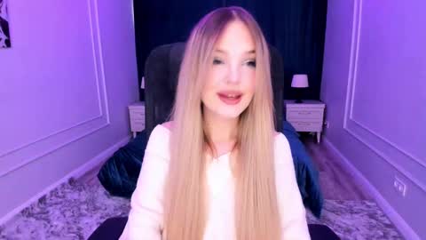 Sophia online show from 02/21/25, 11:44