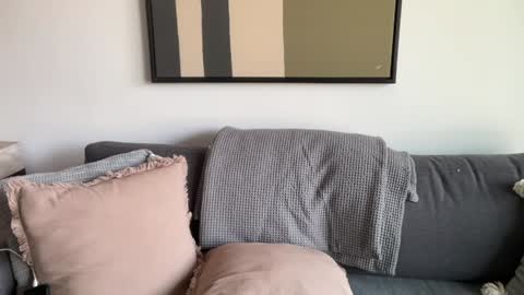 Emma Bloom online show from 10/26/25, 08:15