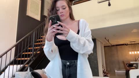 Emma Bloom online show from 12/21/25, 08:27