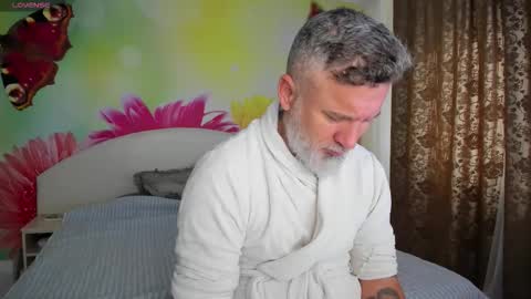 Nico online show from 12/18/25, 07:03