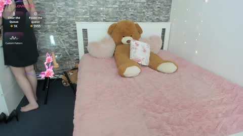 blue candy28 online show from 01/18/25, 11:00