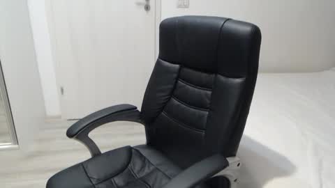 Juliet online show from 12/20/25, 05:31