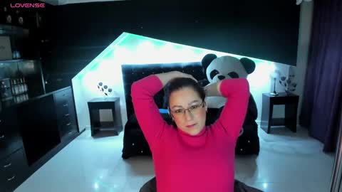 Blue online show from 10/28/25, 04:05