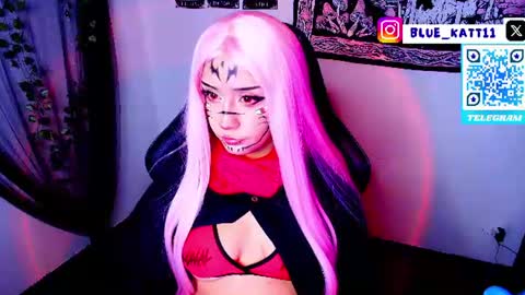 Snapshot of blue_katt chatting on 07/02/26, 01:27 blue katt online show from 07/02/26, 01:27
