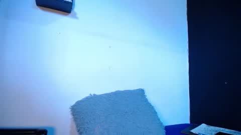 Snapshot of blue_morningstar chatting on 09/17/25, 05:47 bunbury online show from 09/17/25, 05:47