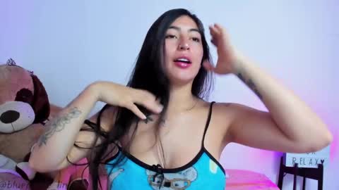 Linda  online show from 04/08/26, 01:44