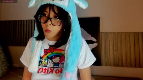 blue_sixx online show from 09/19/25, 10:32