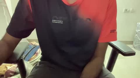 Snapshot of blue_streak3290 chatting on 12/31/24, 04:57 blue_streak3290 online show from 12/31/24, 04:57