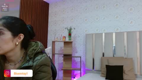 blue_tay1 online show from 11/06/25, 12:06