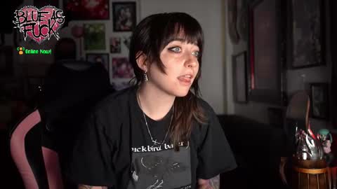 Blue online show from 02/05/26, 01:32