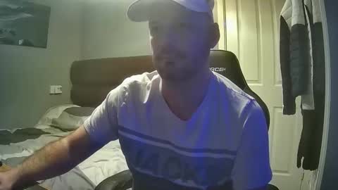 bluebirdflame1 online show from 01/07/26, 12:13