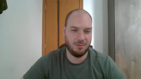 Snapshot of bluec2c chatting on 12/20/24, 02:27 Blue online show from 12/20/24, 02:27