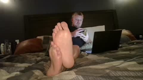 Snapshot of bluecollardom24 chatting on 06/16/26, 08:33 bluecollardom24 online show from 06/16/26, 08:33
