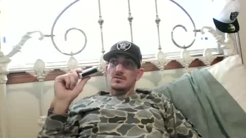 Snapshot of bluecollarfck chatting on 11/12/25, 07:03 Dominick Wyte online show from 11/12/25, 07:03