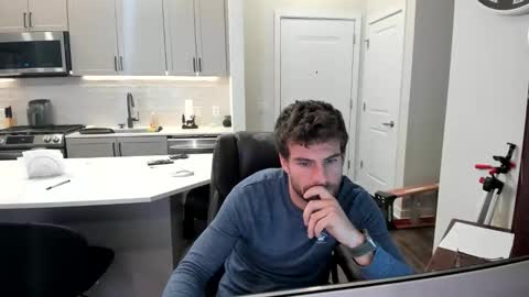 BlueCollarHunk online show from 12/18/25, 08:04