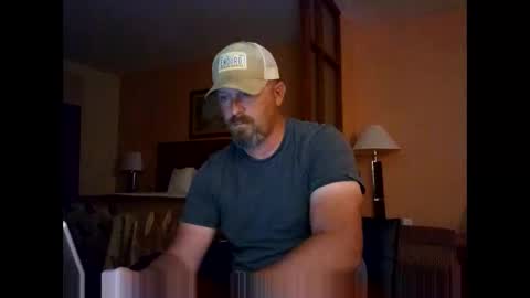 Snapshot of bluecollartexan chatting on 06/02/26, 01:51 bluecollartexan online show from 06/02/26, 01:51