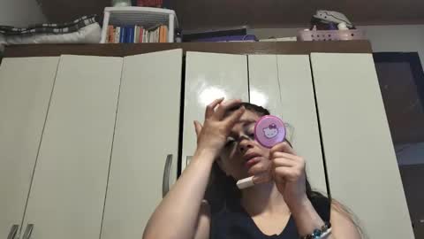 rose online show from 11/08/25, 06:13