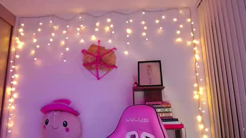 Im Abril .. Nice to meet you  thumb up me please its important  INDEPENDENT MODEL online show from 03/24/26, 01:10