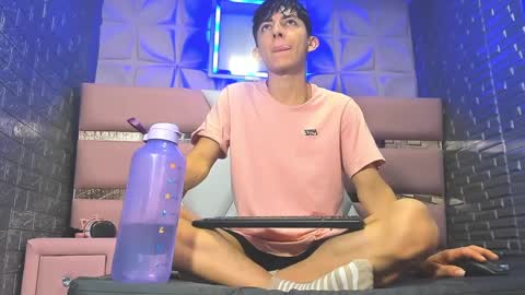 Snapshot of blueestar03 chatting on 12/13/24, 12:39 blueestar03 online show from 12/13/24, 12:39