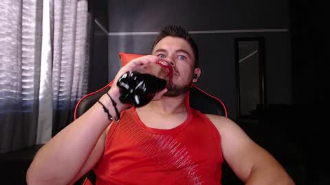 blueeyeboy0 online show from 12/10/24, 06:54