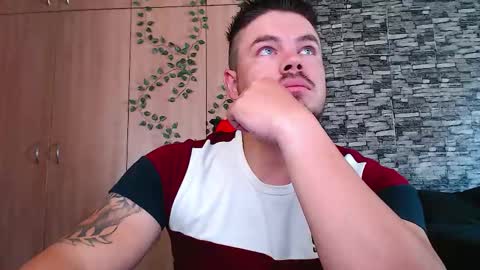 blueeyeboy0 online show from 11/12/25, 07:09