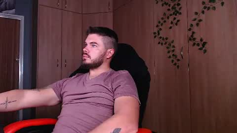 blueeyeboy0 online show from 06/18/26, 07:52