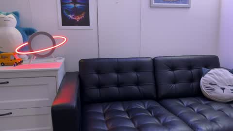 Snapshot of blueeyedtallguy chatting on 12/02/24, 12:09 blueeyedtallguy online show from 12/02/24, 12:09