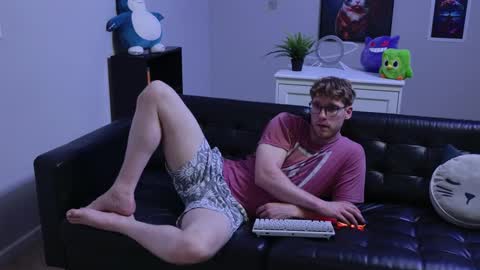 Snapshot of blueeyedtallguy chatting on 09/16/25, 02:34 blueeyedtallguy online show from 09/16/25, 02:34