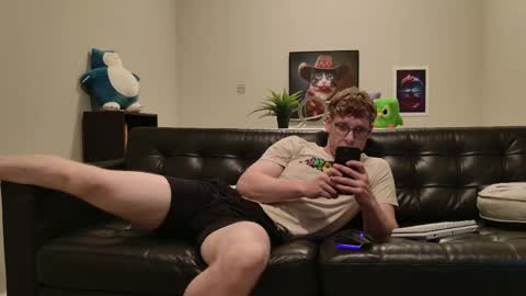 Snapshot of blueeyedtallguy chatting on 09/19/25, 01:51 blueeyedtallguy online show from 09/19/25, 01:51