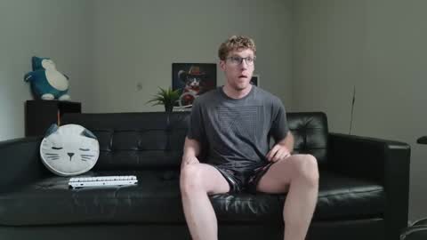 Snapshot of blueeyedtallguy chatting on 09/21/25, 07:04 blueeyedtallguy online show from 09/21/25, 07:04