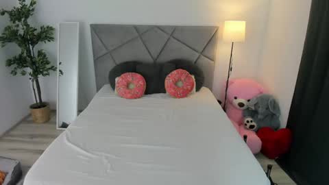 blueeyeslexxxy online show from 04/02/26, 07:17