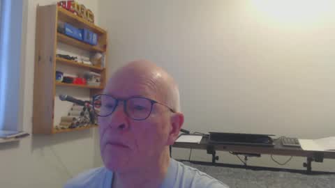 blueeyesn8 online show from 01/27/25, 09:23