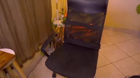 FLORAA online show from 06/28/26, 03:29