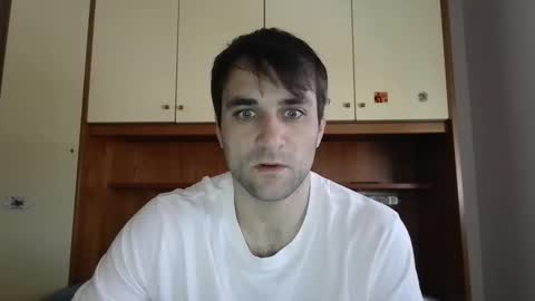 bluejoee online show from 04/19/26, 07:51