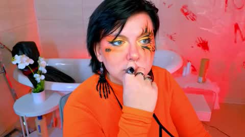 Hi my name is Lunaray online show from 10/23/25, 10:03