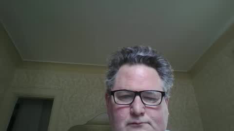 Snapshot of bluemoose70 chatting on 03/28/26, 04:50 bluemoose70 online show from 03/28/26, 04:50
