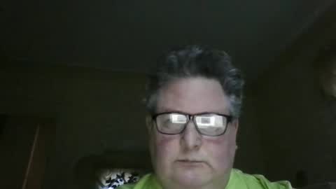 Snapshot of bluemoose70 chatting on 04/01/26, 11:13 bluemoose70 online show from 04/01/26, 11:13