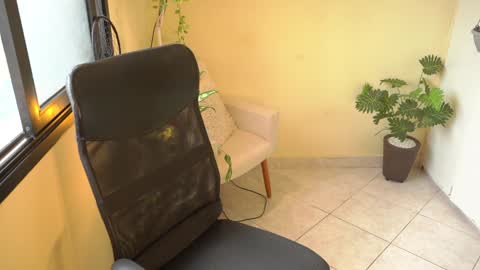 FLORAA online show from 01/28/25, 11:28