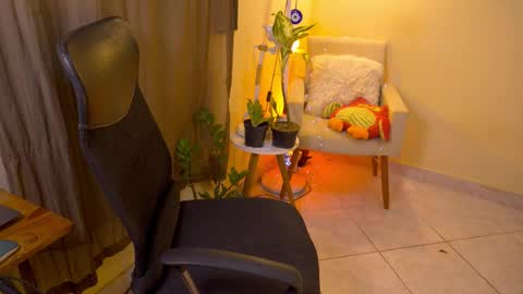 FLORAA online show from 01/10/26, 08:05