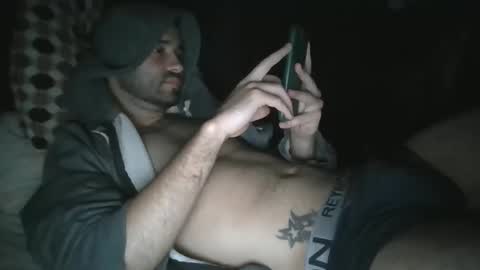 Snapshot of bluepersa chatting on 04/05/26, 10:18 Bluepersa online show from 04/05/26, 10:18