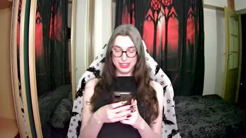 Snapshot of bluerose98 chatting on 03/03/25, 07:06 Bluerose online show from 03/03/25, 07:06